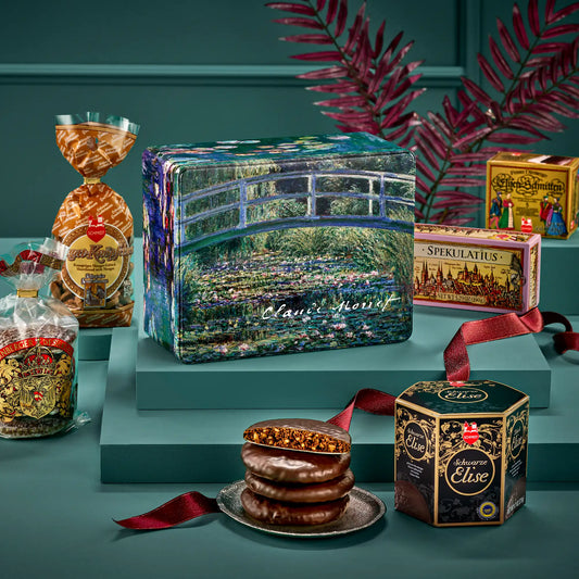 Monet Art Chest